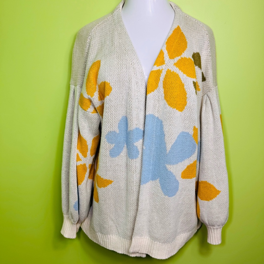 Driftwood floral open cardigan size L balloon sleeves